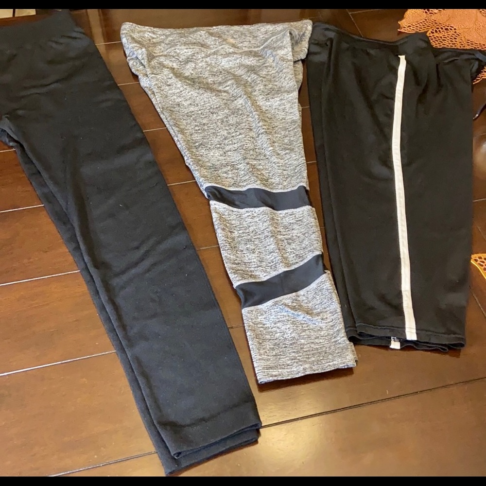 Women’s Workout Pants Women’s Large/Medium Bundle
